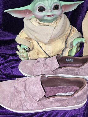 Skechers Madison Ave Slip-On Shoes in Mauve Women's Size 11 - New